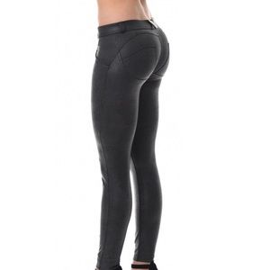 *Booty Pants* Freddy Jeans Snakeskin